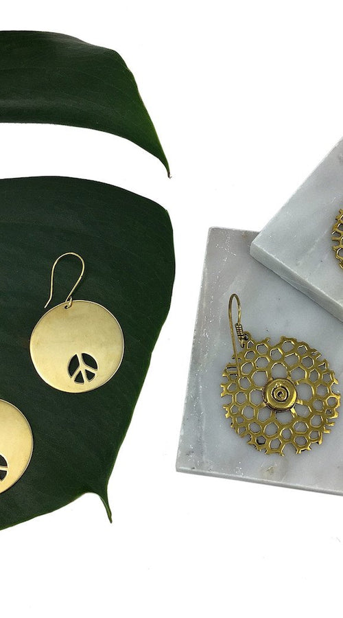 Load image into Gallery viewer, Bombshell Peace Earrings
