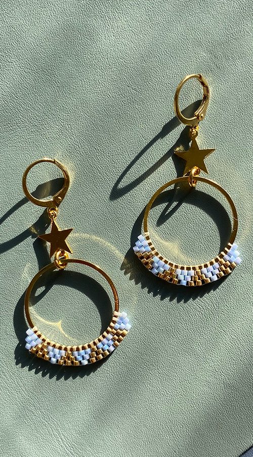 Load image into Gallery viewer, Frosted Star Dangle Earrings
