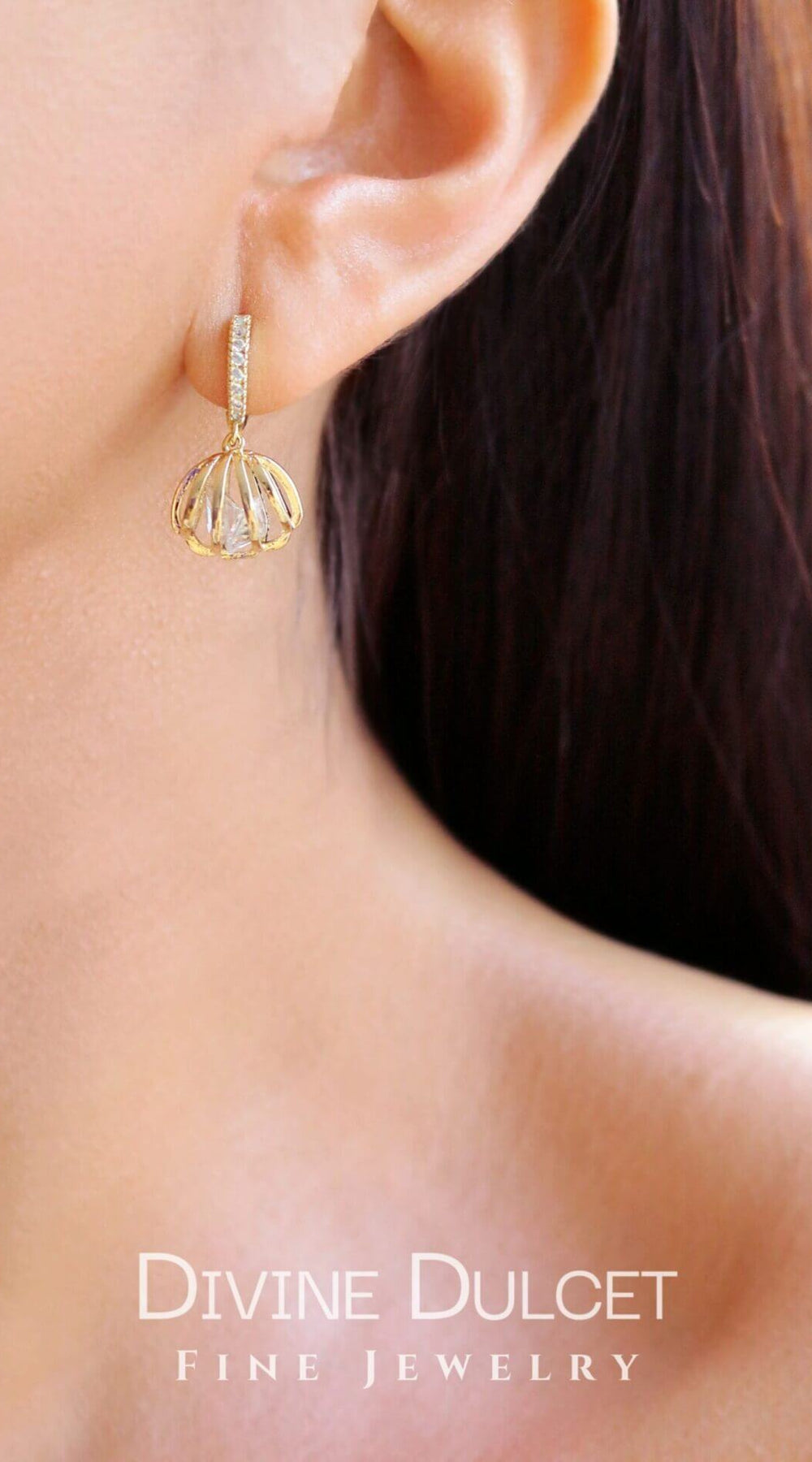 24 Karats Sea Shell Cubic Zirconia Hoops