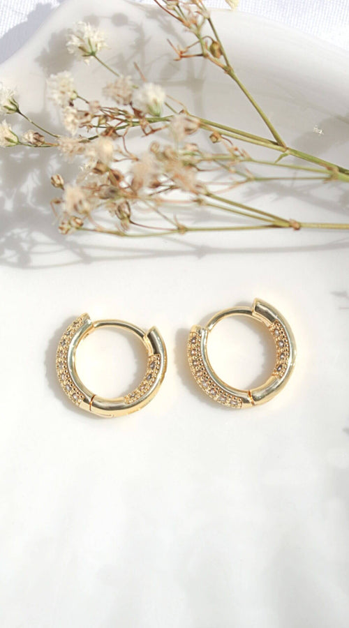 Load image into Gallery viewer, 24 Karats Cubic Zirconia Hoops
