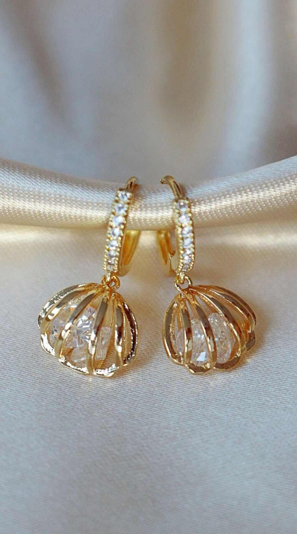24 Karats Sea Shell Cubic Zirconia Hoops